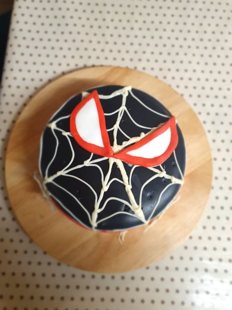 Miles Morales Spiderman Cake, Spider Verse Cake, Miles Morales Cake, Spiderman Into The Spider Verse, Spiderman Miles Morales, Spiderman Miles, Miles Morales Spiderman, Into The Spider Verse, Spiderman Cake