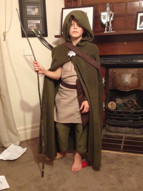 Diy Ranger Costume, Rangers Apprentice Costume, Ranger Cloak, Archer Costume, Celtic Costume, Ranger Costume, Ranger's Apprentice, Ren Faire Outfits, Rangers Apprentice