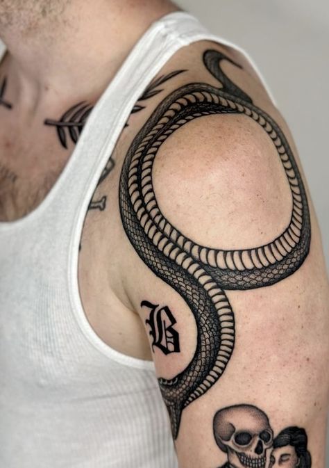 World Serpent Tattoo, World Serpent, Serpent Tattoo, Under My Skin, Tat Ideas, Design Drawings, Tattoo Design Drawings, Tattoo Design, Album Covers