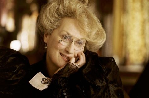 Still of Meryl Streep in Lemony Snicket's A Series of Unfortunate Events Aunt Josephine, Liam Aiken, Meryl Streep Movies, Colleen Atwood, Blithe Spirit, Lemony Snicket, Unfortunate Events, Making A Movie, A Series Of Unfortunate Events