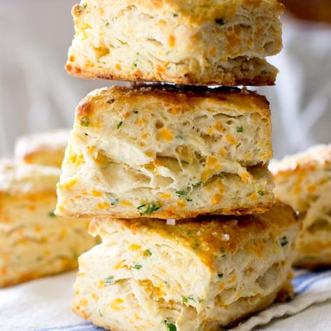 Cheddar Chive Biscuits Cheddar Chive Biscuits, Carrot Cake Loaf Recipe, Carrot Decorations, Chive Scones, Savory Bakes, Chive Biscuits, Carrot Cake Loaf, Moist Carrot Cake, Cake Loaf