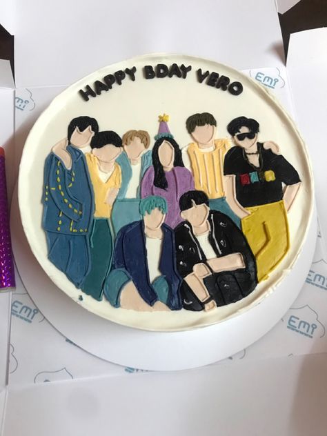 Txt Birthday Cake, Bts Cake Ideas, Bts Cake Simple, Bts Birthday Cake, Bts Cakes, Army Birthday Cakes, Bts Cake, Army's Birthday, Unique Birthday Cakes