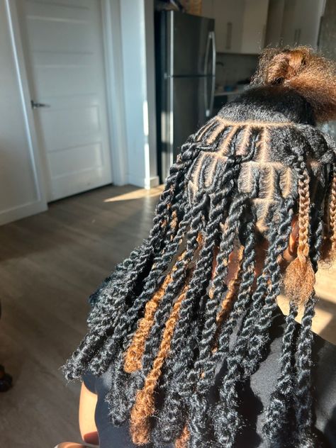 Invisible Locs With Curls Long, Peekaboo Invisible Locs, Invisible Locs Twist With Color, Invisible Locks, Invisible Locs, Hairstyles Natural, Braided Hairstyles For Teens, Pretty Braided Hairstyles, Lock Style