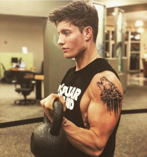 Matt Rife Imagines, Matt Rife Haircut, Matt Rife Tattoo, Matt Rife Comedy, Beef Cake, Matt Rife, Celebrity Quizzes, Rick Springfield, Tom Welling