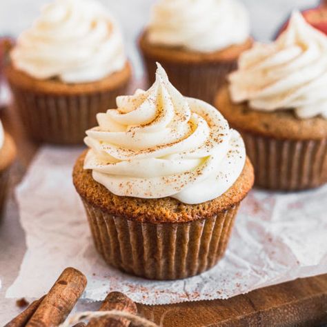 Bourbon Cream Cheese Frosting, Apple Crisp Muffins, Apple Cider Cupcakes, Bourbon Cupcakes, Liquor Cake, Pumpkin Cupcake Recipes, Bourbon Cream, Apple Cupcakes, Coconut Muffins