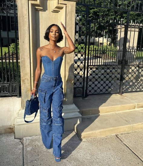 Dark Blue Birthday Outfit, Blue Birthday Outfit Black Women, Jean Set Outfit, Blue Jean Jumpsuit Outfits, Denim Jumpsuit Outfit Black Women, Blue Outfit Black Women, Denim Outfit Photoshoot, Denim Outfit Black Women, Gemini Moodboard