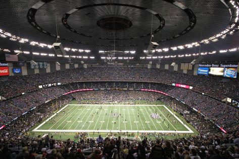 Superdome - New Orleans Saints College Football Championship, Nfl Saints, Atlanta Falcons Football, Falcons Football, Nfl Stadiums, New Orleans Saints Football, Stadium Design, Saints Football, Sports Stadium