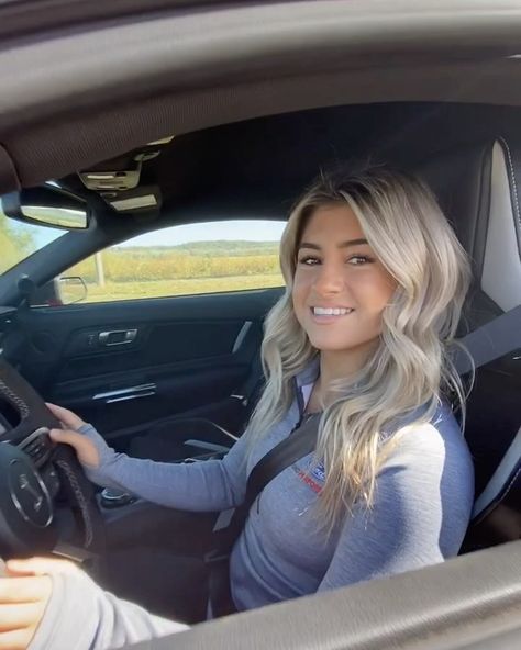 Hailie Deegan on Instagram: “Definitely gotta say I have some of the coolest sponsors😂🙌. @ford @fordperformance #gt500 #mustang” Hailie Deegan, Gt500 Mustang, Natalie Decker, Female Race Car Driver, Female Racers, Sprint Car Racing, Racing Girl, Orange Aesthetic, Nascar Racing