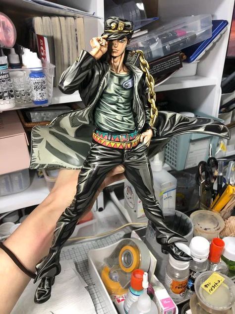 Artist Repaints Jotaro Kujo Figure, Makes It Look Like It Came Straight Out Of Anime - 9GAG 2d Painting, Character Statue, Jotaro Kujo, Jojo Anime, Model Paint, Character Design Animation, Animal Sketches, Jojo Bizzare Adventure, Mini Paintings