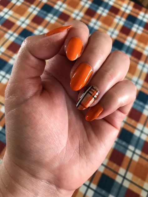 Plaid Almond Nails, Orange Plaid Nails, Nails Acrylic Fall Colors, Bulldog Nails, Fall Pedicures, Halloween Fall Nails, Inspirational Nails, Nails Acrylic Fall, Kawaii Nail Art