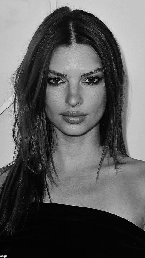 Emily Ratawosky Makeup, Emrata Aesthetic, Emily Ratawosky, Brunette Bombshell, Replica Perfume, White Mansion, Shooting Inspiration, Oval Cut Diamond Rings, Cold Girl