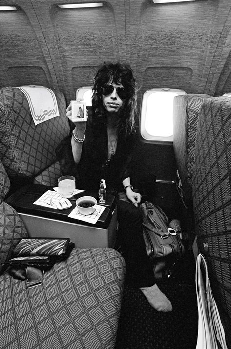 These Photos of Celebrities on Planes in the '70s Make Flying Actually Look Fun Flight Art, Tyler Aerosmith, Betty Ford, Steven Tyler Aerosmith, Joe Perry, Rock And Roll Bands, Steven Tyler, I'm With The Band, Mötley Crüe