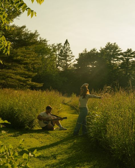 A love story. 🌿💌 • • • keywords: Maine coast, documentary photography, authentic, engagement photographer, wedding photographer, storytelling photography, engagement photoshoot, couples photoshoot, cinematic, pinterest inspo, movie scenes, visual poetry, coast of Maine, love story, guitar, emotional, inspiring 🏷️ #mainephotographer #documentarystyle #authenticlovemag #dirtybootsandmessyhair #777luckyfish #unscriptedposingapp #coastofmaine #eastcoastphotographer #storytellingphotographer #s... Couple Photoshoot Artistic, Meadow Couple Photoshoot, Authenticity Photography, Film Photography Couple, Couple Guitar, Guitar Couple, Fall Engagement Pics, Love Story Aesthetic, Story Telling Photography