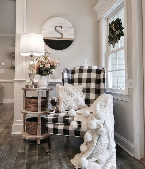 Modern Farmhouse Living Room Decor, Grey Owl, Casa Country, Room Corner, Farmhouse Ideas, Farmhouse Interior, Farmhouse Decor Living Room, Cool Ideas, Country Farmhouse Decor