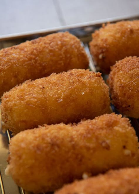 Shrimp Croquettes, Croquettes Recipe, Creamy Shrimp, Recipe Tin, Shrimp Recipes For Dinner, Shrimp Recipes Easy, Shrimp Dishes, Portuguese Recipes, Croquettes