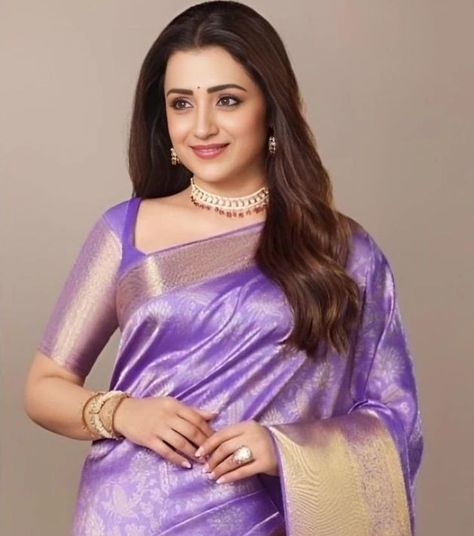 Trisha Krishnan Saree, Trisha Saree, Actress Style, Trisha Photos, Aari Design, Long Shiny Hair, Trisha Krishnan, Fashionable Saree Blouse Designs, Saree Poses