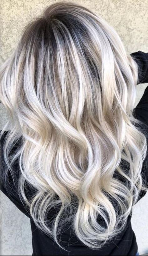 Dark Root Blonde, Root Blonde, Blonde Hair With Roots, Blonde Lowlights, Blonde Balayage Highlights, Icy Blonde Hair, Blonde With Dark Roots, Shadow Root, Dark Roots Blonde Hair