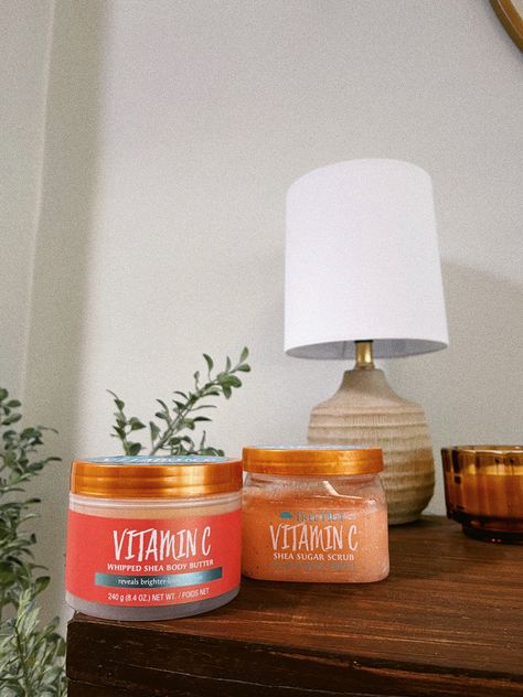 Tree hut vitamin c body scrub & body butter in an aesthetic bathroom in coral packaging Vitamin C Tree Hut, Tree Hunt Body Scrub, Tree Hut Body Butter, Tree Hut Body Scrub Vitamin C, Tree Hut Vitamin C, Body Scrub Aesthetic, Scrub Aesthetic, Body Butter Collection, Tree Hut Cotton Candy Scrub