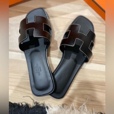 Brand New, Unborn Herms Oran Sandal In Black Size 34.5 Perfect Condition Black Hermes Sandals, Hermes Sandals Black, Hermes Sandals, Hermes Oran Sandals, Glitter Sandals, Hermes Shoes, Metallic Sandals, Suede Sandals, Leather Slides