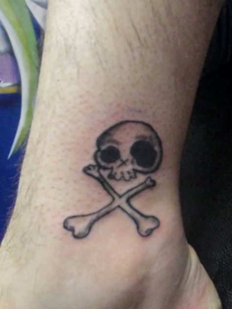 Skull n Wonky Crossbones ~ Jely Wonky Tattoo, Skull And Crossbones Tattoo, Small Skull Tattoo, Skull And Cross Bones, Bone Tattoos, Cross Bones, Hip Tattoo, Small Crosses, Skull And Crossbones