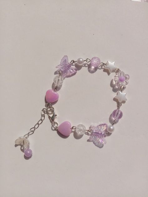 Girly Bracelets, Kawaii Necklace, Manik Manik, Strap Phone, Purple Bracelet, Diy Bracelet Designs, Beads Bracelet Design, Handmade Jewelry Diy, Beaded Bracelets Diy