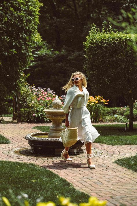 Beautiful white summer dress in a European courtyard. Taken at the arboretum in Dubuque, Iowa. #photographyinspiration #fashionphotography European Courtyard, Spring Shoot, My Chic Obsession, Dubuque Iowa, Italian Dress, White Summer Dress, Italian Garden, White Dress Summer, Summer Photos