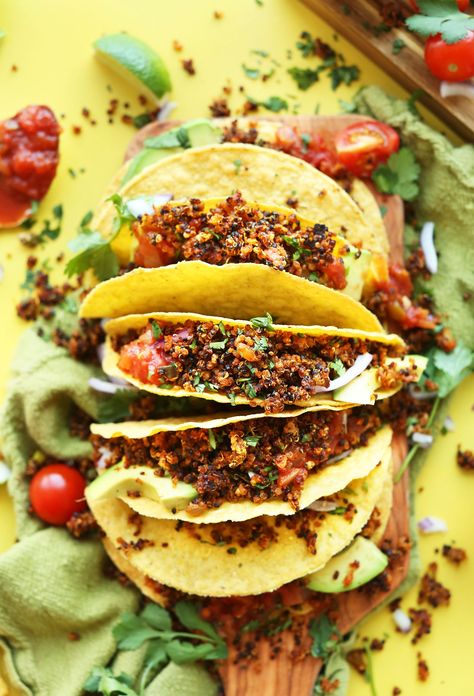 AMAZING EASY Quinoa Taco Meat that's crispy, flavorful, and protein-packed! 9 ingredients, SO EASY, healthy! #vegan #glutenfree #quinoa #tacos #mexican #recipe #minimalistbaker Quinoa Taco Meat, Taco Meat Recipe, Quinoa Tacos, Vegetarian Recipes Dinner Healthy, Taco Meat Recipes, Veggie Tacos, Easy Quinoa, Taco Salads, Mexican Recipe