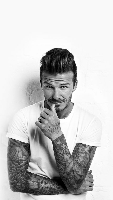 Download free HD wallpaper from above link! #davidbeckham #blackandwhite #celebrity #footballer #sport Beckham Wallpaper, David Beckham Wallpaper, David Beckham Photos, David Beckham Style, Whatsapp Dp Images, Charming Man, Best Background Images, Sports Wallpapers, Celebrity Wallpapers