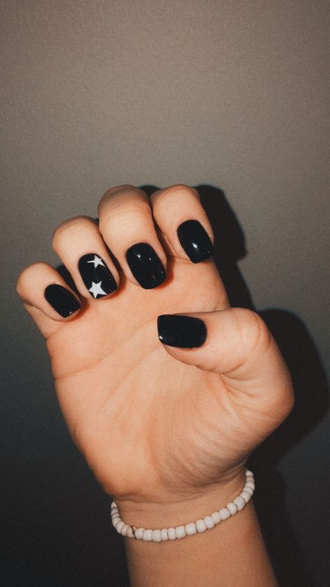 Short Black Nails Designs Simple, Short Black Nails With Stars, Short Black Star Nails, Cute Short Alt Nails, Short Nails Gothic Ideas, Punk Nails Grunge Short, Emo Nail, Short Gelish Nails, Black Grunge Nails Short