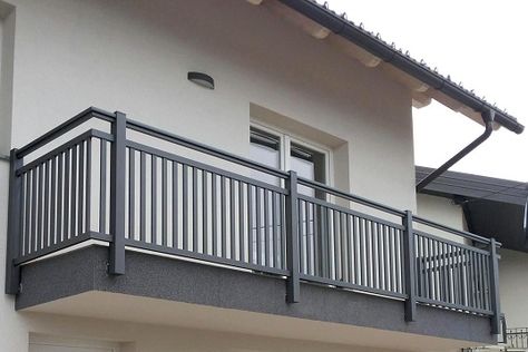 Railing Balkon Minimalis, Terrace Railing Design, Modern Balcony Railing, Railing Design Balcony, Exterior Balcony Design, Balcony Railing Design Modern, Terrace Railings, Stairs Railing Design, Home Grill Design