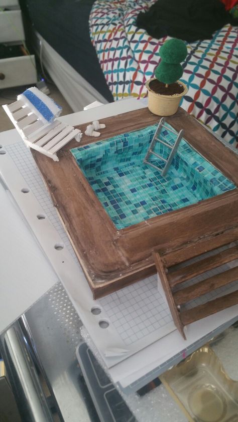 Miniature Swimming Pool Diy, Clay Swimming Pool, Cardboard Architecture, Miniature Pool, Lps Crafts, Clay Dish, Mini Pool, Mini Craft, Miniature Diy