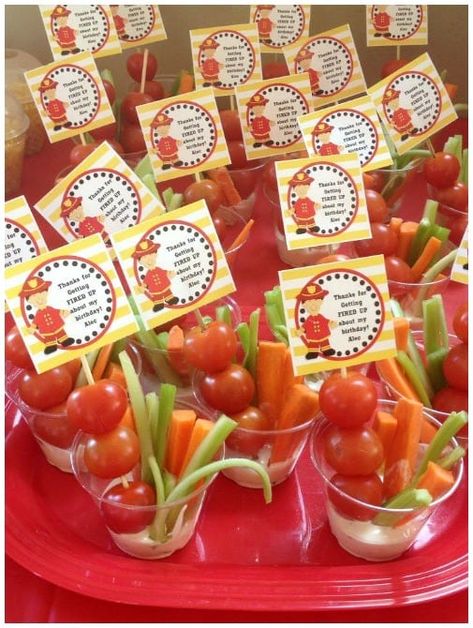 Fire truck party printables Fire Truck Birthday Party Ideas, Birthday Party Ideas Food, Birthday Firefighter, Truck Birthday Party Ideas, Food Baby Shower, Firefighter Baby Showers, Fire Truck Birthday Party, Fire Engine Party, Fire Party