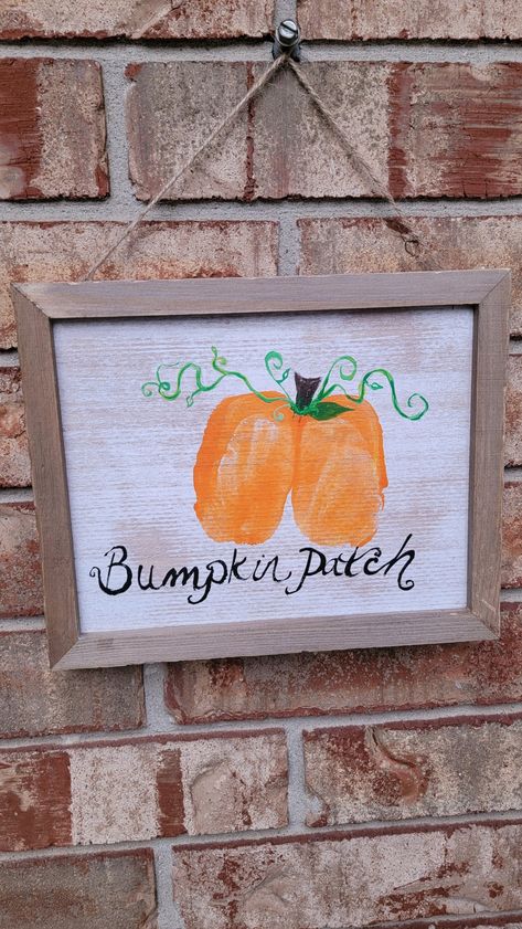 Baby Pumpkin Bum Paint, Bumpkin Pics Baby Paint, Pumpkin Feet Painting, Halloween Baby Painting Ideas, Bumkins Craft Baby, Baby Painting Ideas Canvases, Baby Art Crafts, Fall Crafts For Toddlers, Baby Decorations