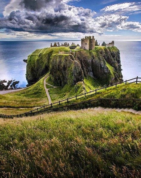 Dunnottar Castle,Scotland Dunnottar Castle, Castle Scotland, Scotland Castles, Scottish Castles, A Castle, A Hill, Scotland Travel, Wanderlust Travel, Places Around The World