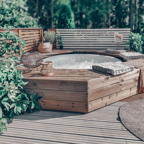 Hot tub decking ideas: pool surrounds to elevate your garden | Ideal Home Hot Tub Decking, Garden Jacuzzi Ideas, Hot Tub Deck Design, Pool Surrounds, Backyard Spa, Hot Tub Landscaping, Hot Tub Surround, Stone Garden Paths, Decking Ideas