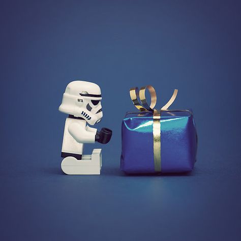 stormpres Star Wars Happy Birthday, Lego Stormtrooper, Lego Starwars, Bday Wishes, Storm Troopers, Birthday Memes, Star Wars Lego, Toy Photography, Birthday Star