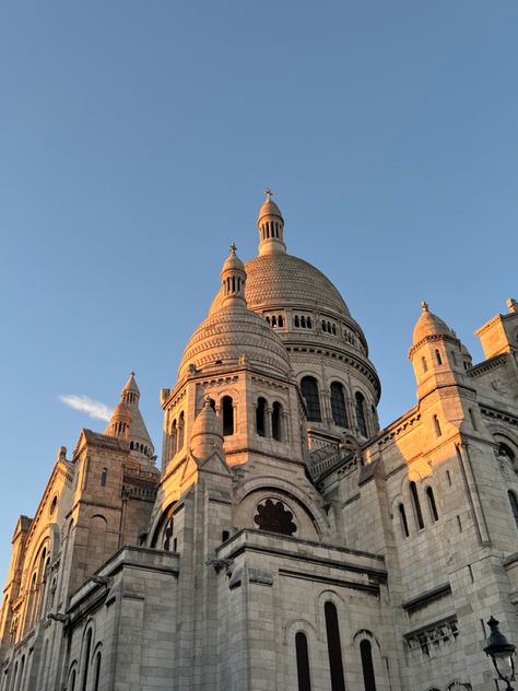 Paris. Art. Architecture. Summer. Sunset. Sky. Blue. Sacre Coeur Aesthetic, Paris Architecture Aesthetic, Sacre Coure Paris, Paris Must See, Paris Sunset, Paris Rooftops, Parisian Architecture, Paris View, Parisian Summer