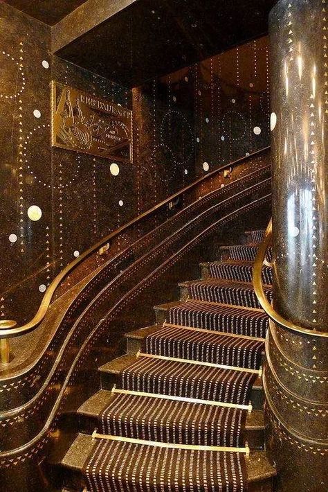 Art Deco: A Style Guide to the Roaring 20s. Learn about the origins, key features, and design principles of this iconic art.#CasinoFun #WinningAtTheCasino #CasinoVibes #CasinoLife #CasinoGoals Art Deco Staircase, Home Staircase, Staircase Designs, Apartment Management, Tower Apartment, The Roaring 20s, Hollywood Tower, Classy Home, Wonderful Picture