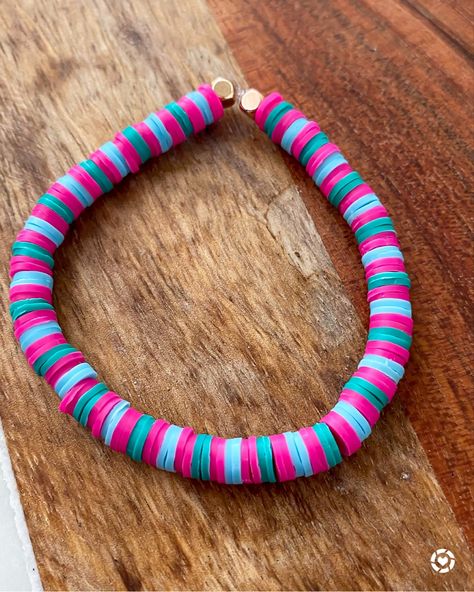 Flat Beads Bracelets, Family Bracelet, Rubber Bead, Preppy Bracelets, Flat Beads, Diy Bracelets Tutorials, Preppy Jewelry, Teen Jewelry, Bracelet Craft Diy