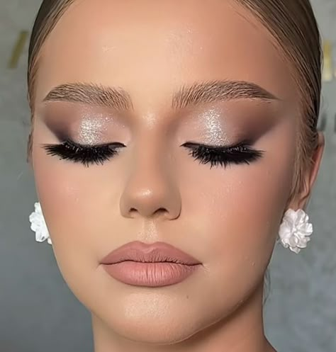 Silver Make Up For Prom, Silver Dress Makeup Look Wedding, Makeup With Dusty Blue Dress, Makeup Looks Silver Dress, Blue Sequin Dress Makeup, Wedding Makeup Pink Dress, Prom Makeup For Blue Eyes White Dress, Makeup For Blue And White Dress, Eyeshadow Looks For White Dress