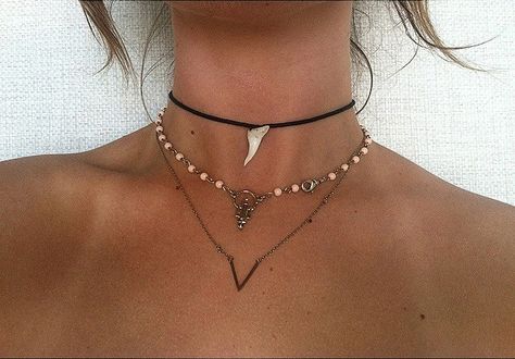 Choker The Bling Ring, Chocker Necklace, Black Choker, Dieselpunk, Mode Inspiration, Bling Bling, Cute Jewelry, Jewelry Inspiration, Piercings