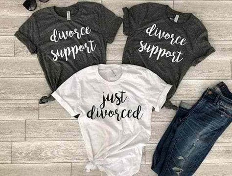 After Divorce Photoshoot, Divorce Party Cake, Divorced Party, Divorce Parties, Divorce Party Invitations, Divorce Party Decorations, Divorced Af, Support Shirts, Happy Divorce