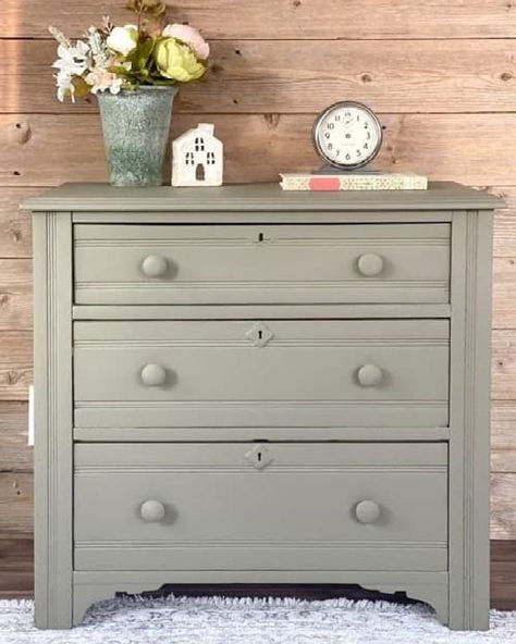 10 best furniture paint colors for painted dresser makeover projects and DIY furniture makeovers. Looking for the best furniture paint color for your upcycled dresser projects? We’re sharing the best boho dresser paint colors, modern dresser paint colors, farmhouse dresser paint colors and more so you can find the best paint shade for your next refurbished dresser makeover. Click through for the full list! Painted furniture, painted dresser Paint Colors For Dressers, Best Furniture Paint Colors, Olive Green Dresser, Green Dresser Makeover, Best Furniture Paint, Dresser Projects, Furniture Paint Colors, Dresser Paint, Refurbished Dresser