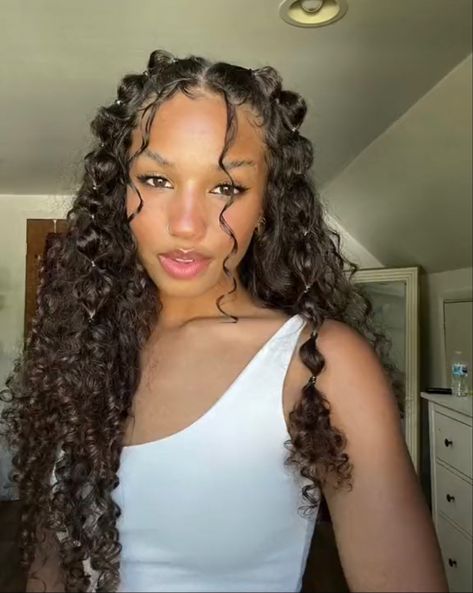 Perfect Curly Hair, Hairstyle Examples, Curly Hair Braids, Curly Hair Inspo, Mixed Curly Hair, Curly Hair Videos, Hoco Hairstyles, Cute Curly Hairstyles, Curly Hair Styles Easy