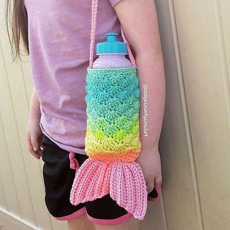 Nov 26, 2020 - This Pin was discovered by Pilar Rodríguez. Discover (and save!) your own Pins on Pinterest Water Bottle Cozy, Bottle Cozy, Crochet Water Bottle Holder, Crochet Mermaid Tail, Osage County, Cozy Pattern, Bottle Cozies, Debbie Macomber, Crochet Mermaid