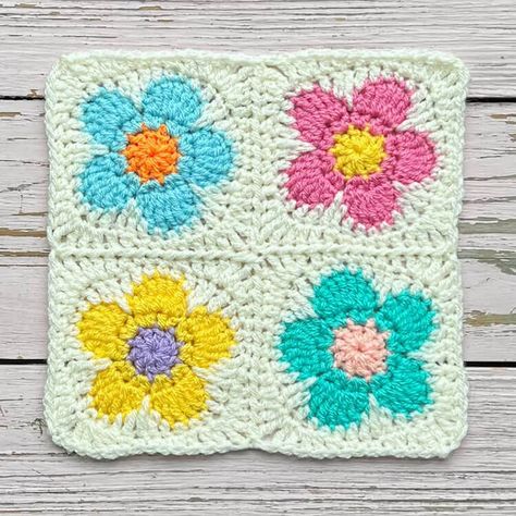 Are you seeking a fun, colorful way to liven up your spring projects? Crochet granny square flower patterns are a perfect choice. Crochet Square Pattern, Granny Square Häkelanleitung, Motifs Granny Square, Square Crochet Pattern, Woolen Flower, Yarn For Sale, Crochet Square Patterns, Square Crochet, Granny Squares Pattern