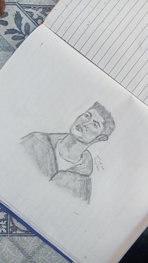 Hoe to draw sketch of cristiano Ronaldo. Pencil sketch of cristiano Ronaldo the footballar. Easy to draw Step by step drawing Sketch #cristano #ronaldo #drawing #sketching #art #khadijascreativecorner Ronaldo Drawing, Draw Step By Step, Sketching Art, Ronaldo Cristiano, Easy To Draw, Drawing Sketching, Draw Sketch, Creative Corner, Step Drawing