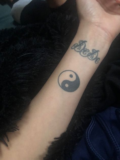 Yin yang tattoo on wrist Ying Yang Neck Tattoo, Yin Yang Wrist Tattoo, Ying Yang Tattoos, Ying And Yang Tattoo, Yin Yang Tattoo Unique, Alluring Tattoo, Yin And Yang Tattoo, Yin Yang Tattoo, Tattoo On Wrist