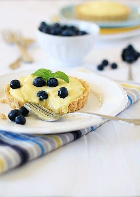 Almond Custard Tarts | Crunchy almond crusts are filled with creamy almond custard. Top with fresh fruit of your choice! Almond Custard, Custard Tarts Recipe, Custard Tarts, Tarts Recipe, Almond Croissant, Almond Crusted, Custard Tart, Pie Tart, Sweet Tarts