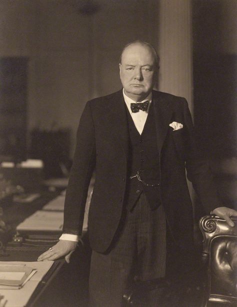 Wallpaper Ww2, Churchill Paintings, Winston Churchill Photos, Ww2 Leaders, Winston Churchill Quotes, British Prime Ministers, Motivational Wallpaper, 1 April, National Portrait Gallery